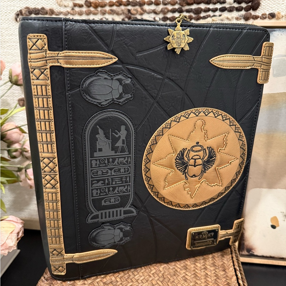 *IN HAND* EXCLUSIVE The Mummy "Book of the Dead" Loungefly